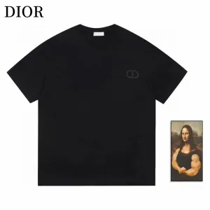 【2026】【 DIOR 公式旗艦店】ディオール   Tシャツ ご好評に付き再入荷！