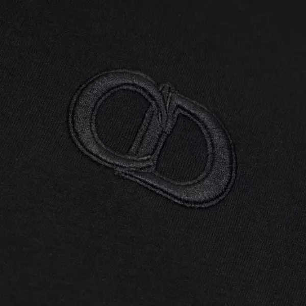 【2026】【 DIOR 公式旗艦店】ディオール   Tシャツ ご好評に付き再入荷！