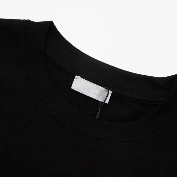 【2026】【 DIOR 公式旗艦店】ディオール   Tシャツ ご好評に付き再入荷！