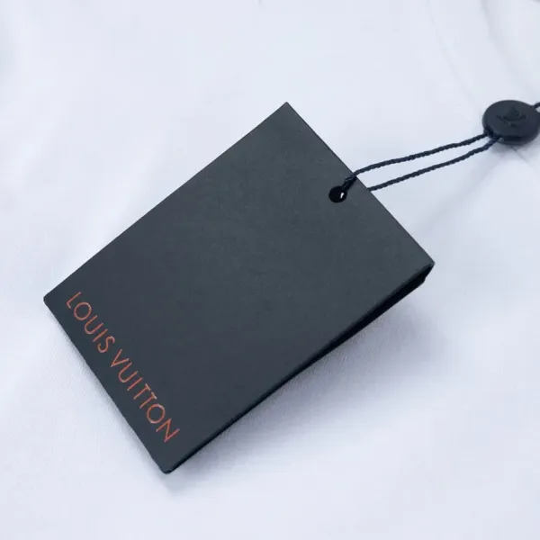 【2026】【LOUIS VUITTON  公式旗艦店】ルイヴィトン   Tシャツ ご好評に付き再入荷！