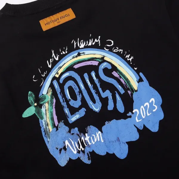 【2026】【LOUIS VUITTON   公式旗艦店】 ルイヴィトン     Tシャツ ご好評に付き再入荷！