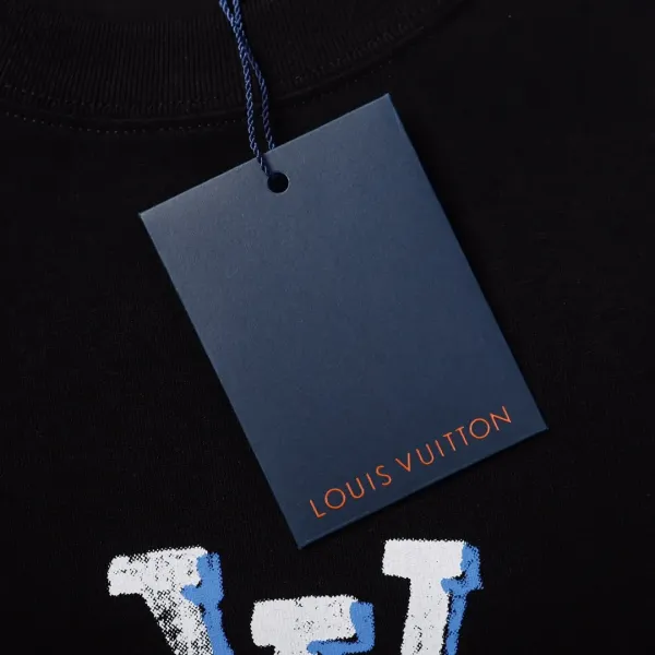 【2026】【LOUIS VUITTON   公式旗艦店】 ルイヴィトン     Tシャツ ご好評に付き再入荷！