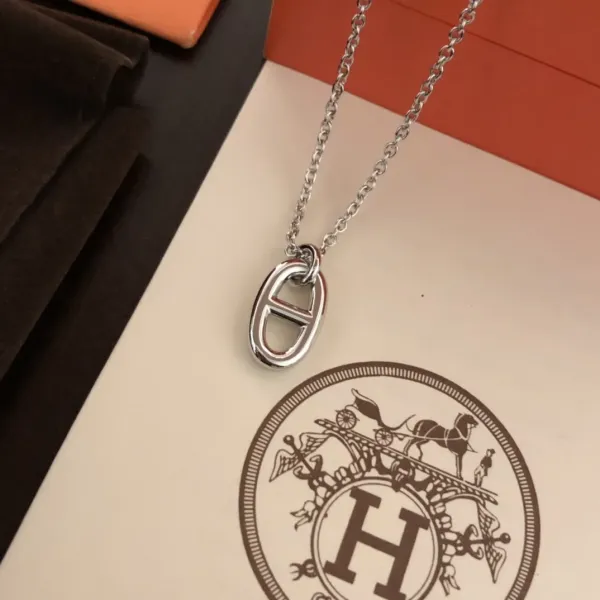 【2026】【HERMES 】ネックレス、新しいネックレス万能シンプルファッションオーナメント