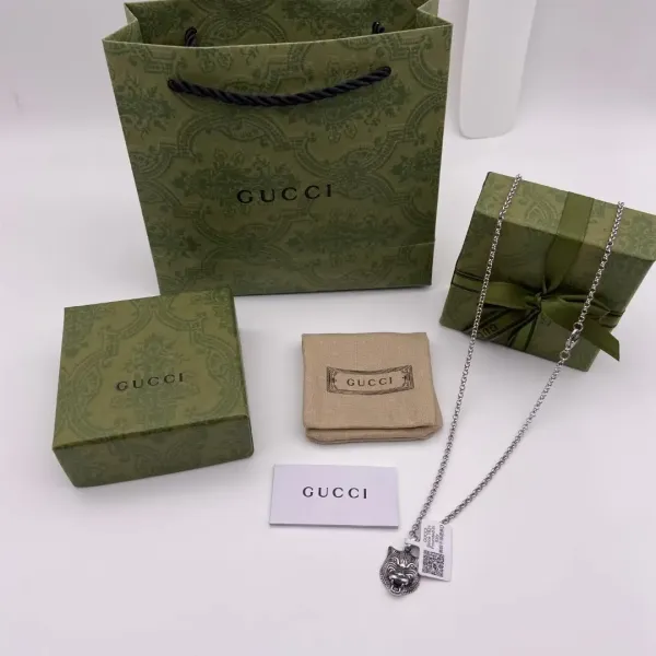 【2026】GUCCI タイガーヘッドシルバーネックレス