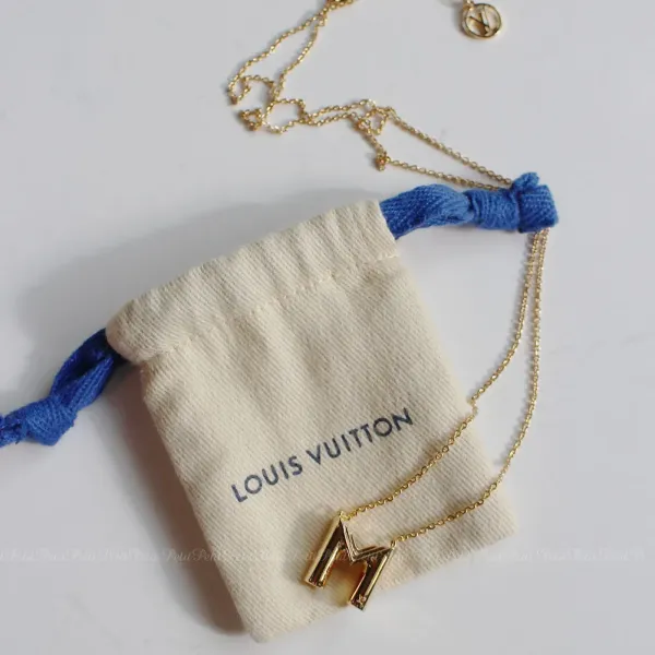 【2026】☆Louis Vuitton★イニシャル ネックレス/LV＆ME