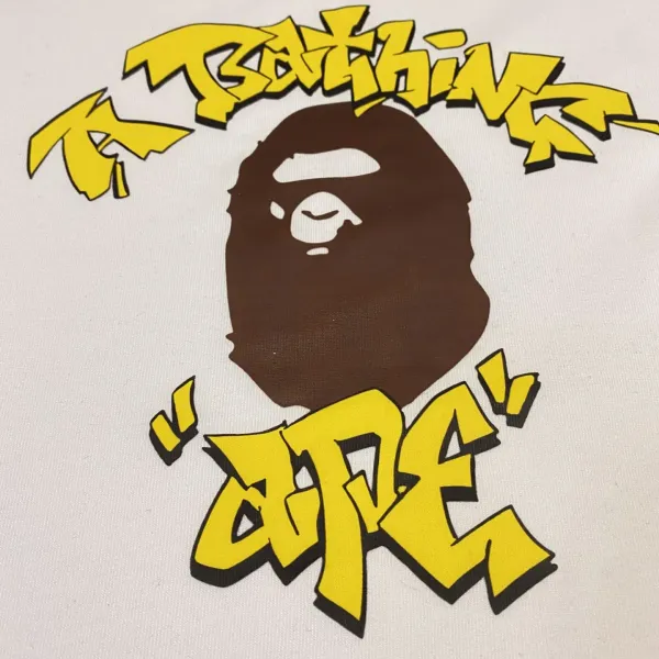 【BAPE  公式旗艦店】Tシャツご好評に付き再入荷！