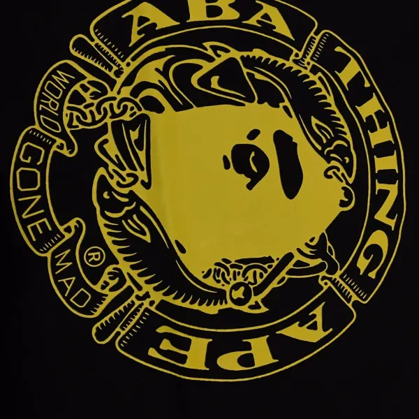 【BAPE  公式旗艦店】Tシャツご好評に付き再入荷！