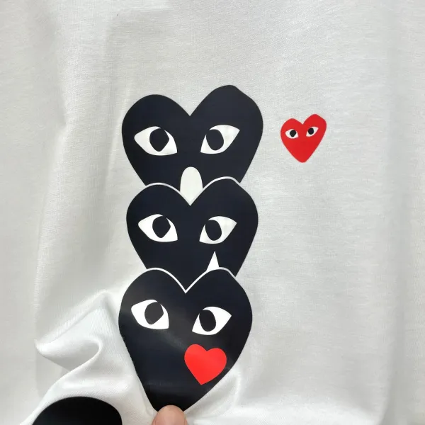 【COMME DES GARCONS PLAY 公式旗艦店】 コム デ ギャルソン プレイ   Tシャツご好評に付き再入荷 24628