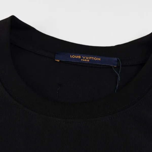 LV【LOUIS VUITTON  公式旗艦店】ルイヴィトン   Tシャツ ご好評に付き再入荷！250211