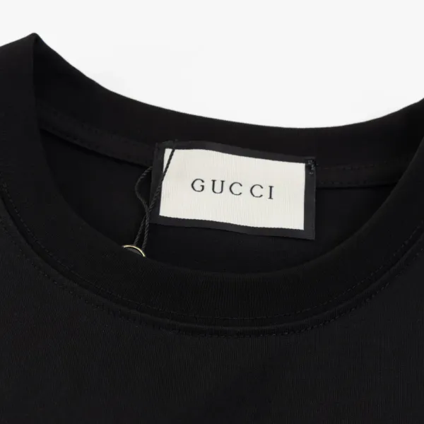 【GUCCI 公式旗艦店】クッチ   Tシャツ ご好評に付き再入荷！ 250214