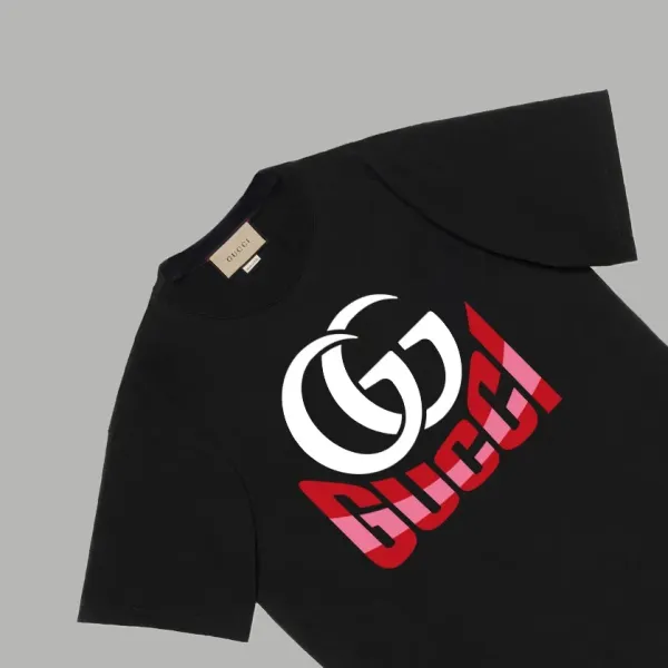 【GUCCI 公式旗艦店】クッチ   Tシャツ ご好評に付き再入荷！ 250214