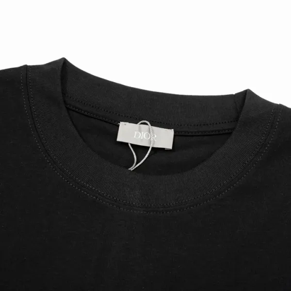 【DIOR 公式旗艦店】ディオール   Tシャツ ご好評に付き再入荷 250210
