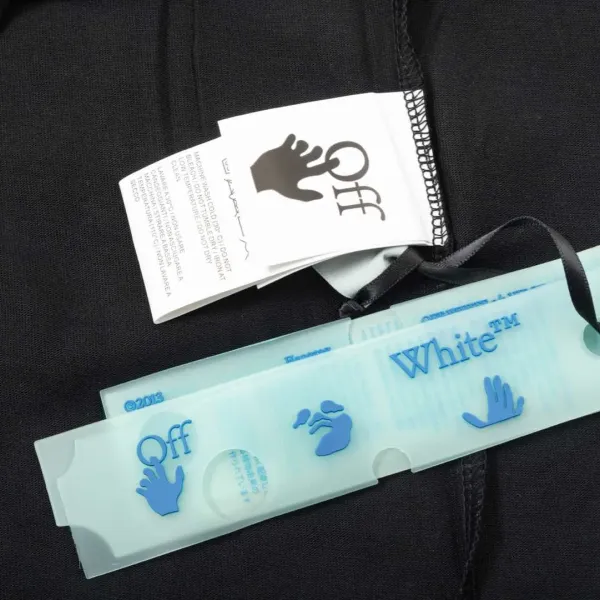 【OFF-WHITE  公式旗艦店】オフホワイト   Tシャツ  ご好評に付き再入荷！250215