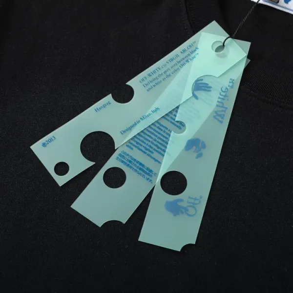 【OFF-WHITE  公式旗艦店】オフホワイト   Tシャツ  ご好評に付き再入荷！250215