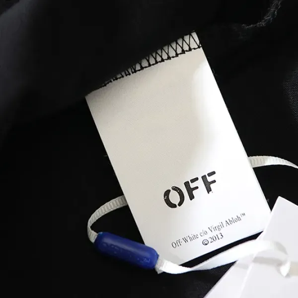 【OFF-WHITE 公式旗艦店】オフホワイト  Tシャツ ご好評に付き再入荷！24629