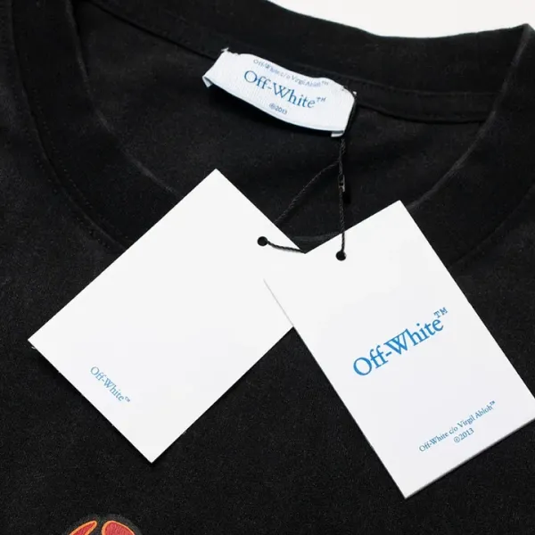 【OFF-WHITE 公式旗艦店】オフホワイト  Tシャツ ご好評に付き再入荷！24629