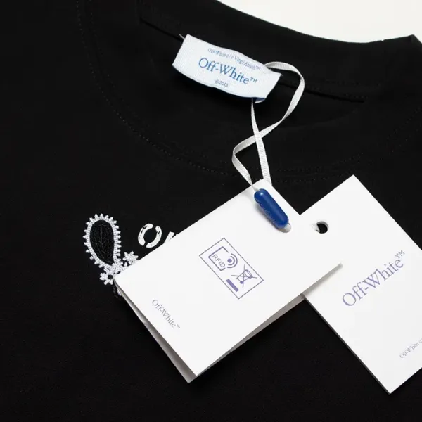 【OFF-WHITE 公式旗艦店】オフホワイト  Tシャツ ご好評に付き再入荷！