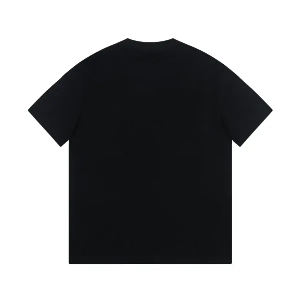 【BURBERRY  公式旗艦店】バーバリー  Tシャツ ご好評に付き再入荷 250211