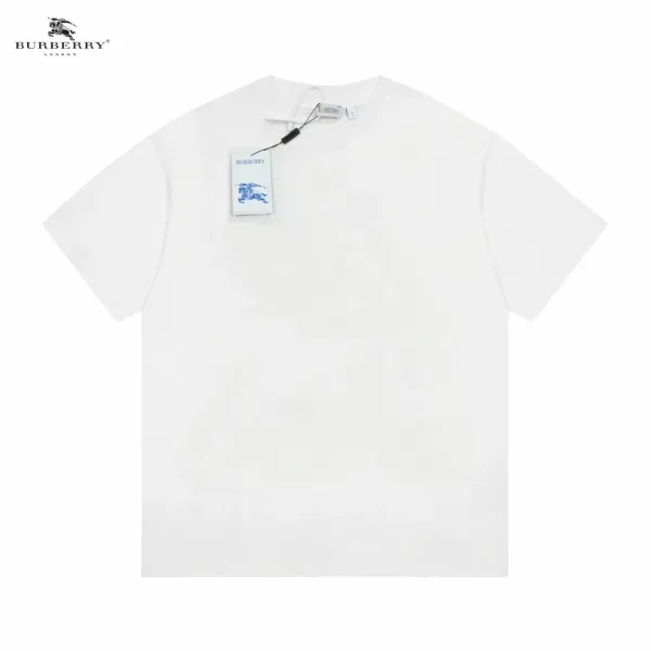 【BURBERRY  公式旗艦店】バーバリー  Tシャツ ご好評に付き再入荷 250211