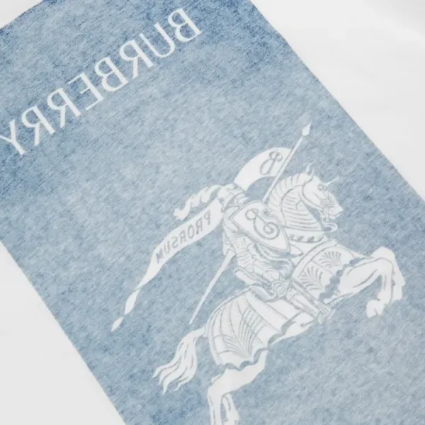 【BURBERRY  公式旗艦店】バーバリー  Tシャツ ご好評に付き再入荷 250211