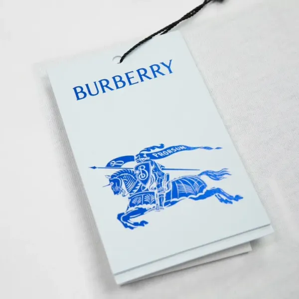 【BURBERRY  公式旗艦店】バーバリー  Tシャツ ご好評に付き再入荷 250211