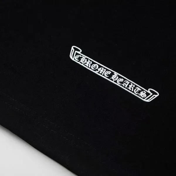 【CHROME HEARTS  公式旗艦店】クロムハーツ    Tシャツご好評に付き再入荷！250212