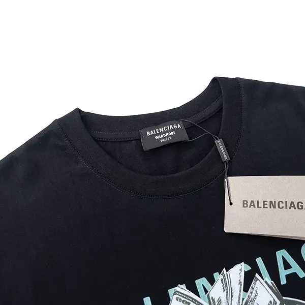【BALENCIAGA  公式旗艦店】 バレンシアガ    Tシャツご好評に付き再入荷！250210