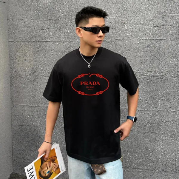 【PRADA 公式旗艦店】プラダ    Tシャツご好評に付き再入荷！ 250213