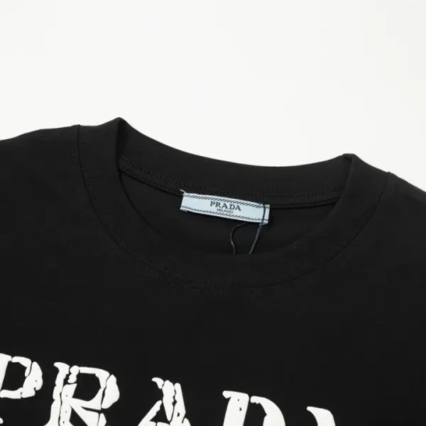 【PRADA 公式旗艦店】プラダ    Tシャツご好評に付き再入荷！ 250213