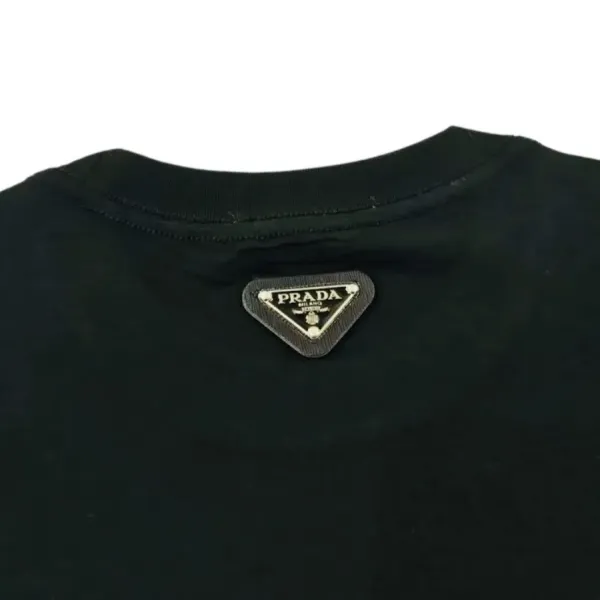 【PRADA 公式旗艦店】プラダ    Tシャツご好評に付き再入荷！ 250213