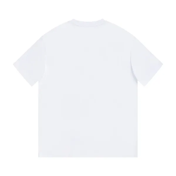 【FENDI公式旗艦店】フェンディ  Tシャツ ご好評に付き再入荷！ 250214