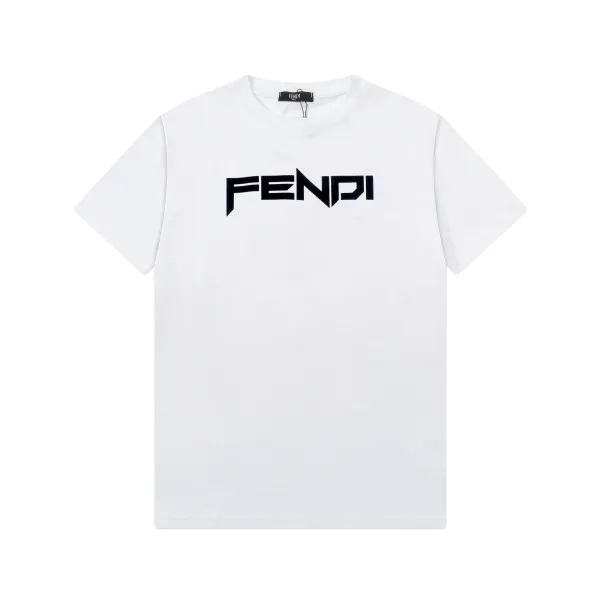 【FENDI公式旗艦店】フェンディ  Tシャツ ご好評に付き再入荷！ 250214