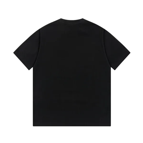 【FENDI公式旗艦店】フェンディ  Tシャツ ご好評に付き再入荷！ 250214