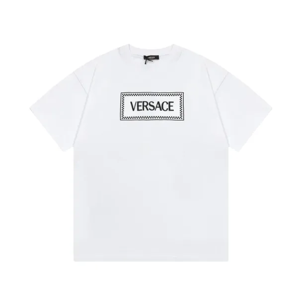 【VERSACE 公式旗艦店】ヴェルサーチ Tシャツ ご好評に付き再入荷!250218 【VERSACE 公式旗艦店】ヴェルサーチ Tシャツ ご好評に付き再入荷!250218