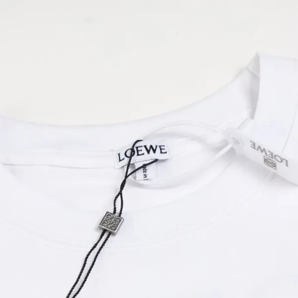 【LOEWE 公式旗艦店】ロエベ Tシャツ ご好評に付き再入荷!250213 【LOEWE 公式旗艦店】ロエベ Tシャツ ご好評に付き再入荷!250213