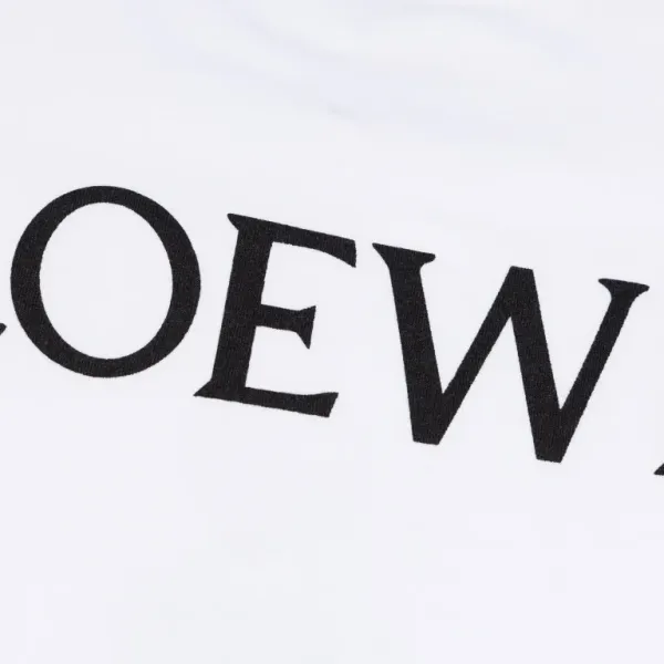 【LOEWE 公式旗艦店】ロエベ Tシャツ ご好評に付き再入荷!250213 【LOEWE 公式旗艦店】ロエベ Tシャツ ご好評に付き再入荷!250213