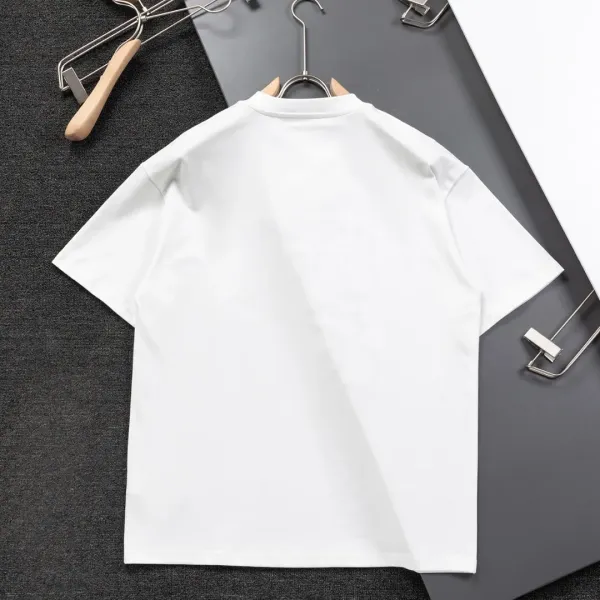 【LOEWE 公式旗艦店】ロエベ   Tシャツ ご好評に付き再入荷！250213