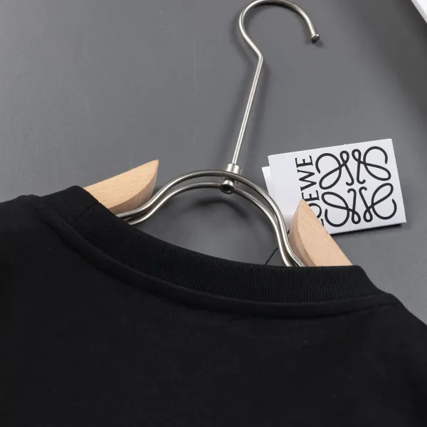 【LOEWE 公式旗艦店】ロエベ   Tシャツ ご好評に付き再入荷！250213