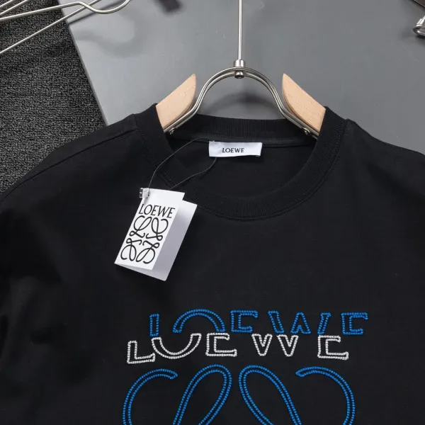 【LOEWE 公式旗艦店】ロエベ   Tシャツ ご好評に付き再入荷！250213