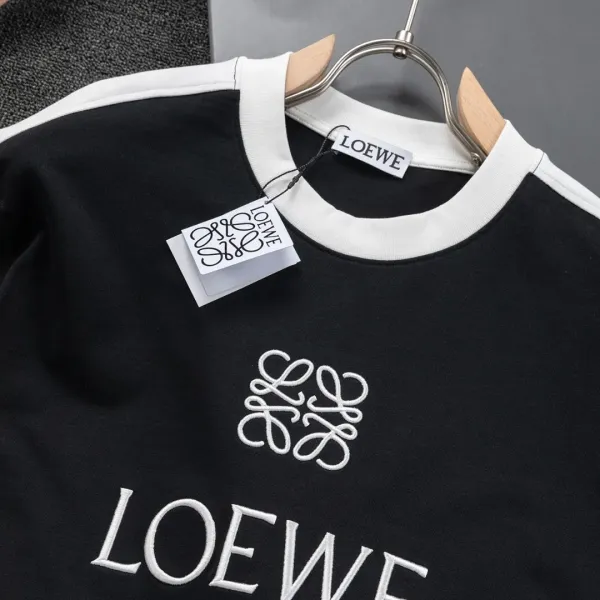 【LOEWE 公式旗艦店】ロエベ   Tシャツ ご好評に付き再入荷！250213
