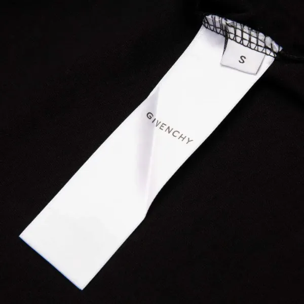 【GIVENCHY   公式旗艦店】 ジバンシー   Tシャツ ご好評に付き再入荷！ 250215