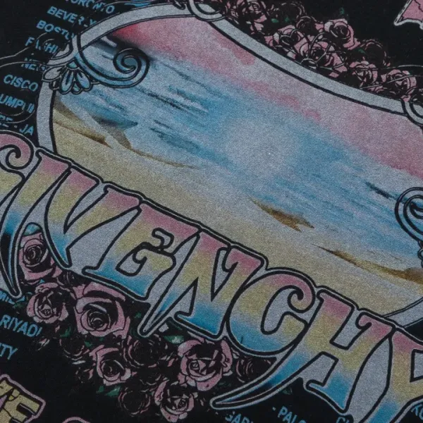 【GIVENCHY   公式旗艦店】 ジバンシー   Tシャツ ご好評に付き再入荷！ 250215