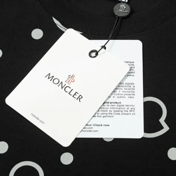 【MONCLER  公式旗艦店】モンクレール   Tシャツご好評に付き再入荷！250212