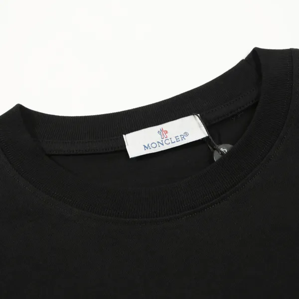 【MONCLER  公式旗艦店】モンクレール   Tシャツご好評に付き再入荷！250212