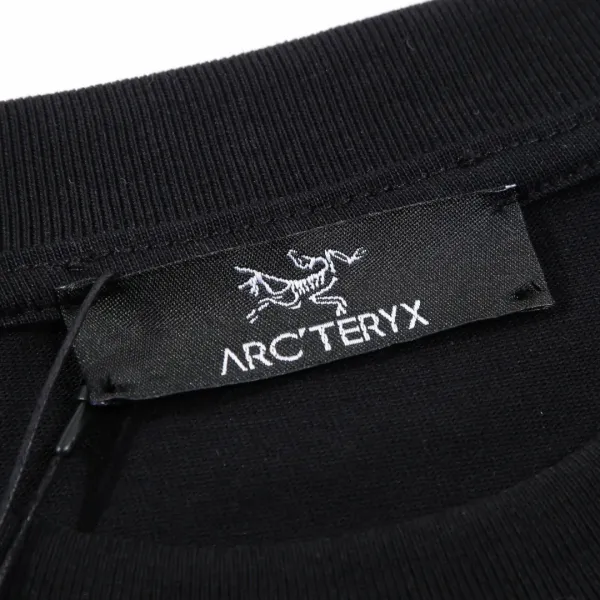【ARCTERYX  公式旗艦店】 アークテリクス  Tシャツ ご好評に付き再入荷！250217