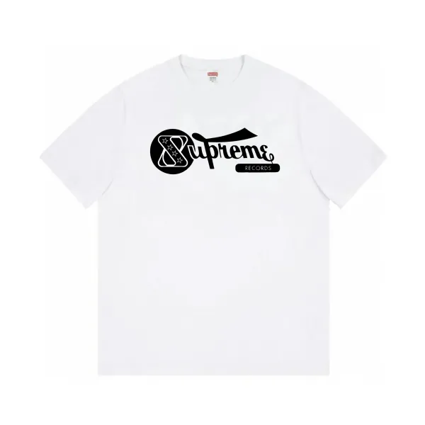 【Supreme  公式旗艦店】シュプリーム  Tシャツご好評に付き再入荷！