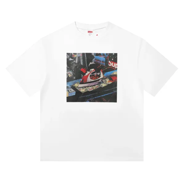 【Supreme  公式旗艦店】シュプリーム  Tシャツご好評に付き再入荷！