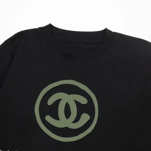 【CHANEL 公式旗艦店】シャネル   Tシャツ ご好評に付き再入荷！250217