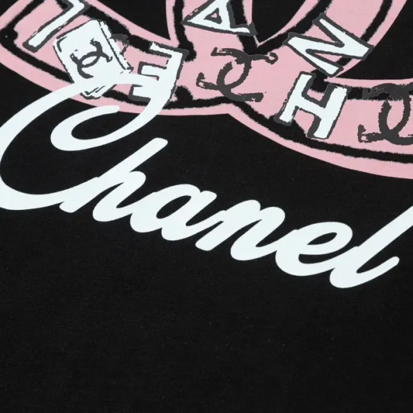 【CHANEL 公式旗艦店】シャネル Tシャツ ご好評に付き再入荷 24626 【CHANEL 公式旗艦店】シャネル Tシャツ ご好評に付き再入荷 24626