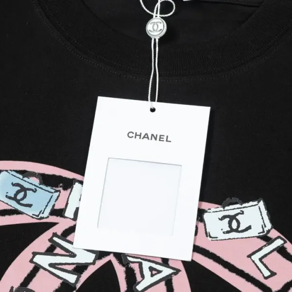 【CHANEL 公式旗艦店】シャネル Tシャツ ご好評に付き再入荷 24626 【CHANEL 公式旗艦店】シャネル Tシャツ ご好評に付き再入荷 24626